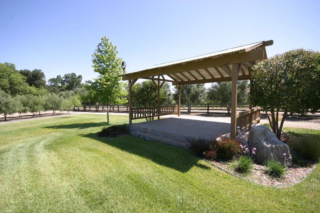 Hotel The Eden House Vineyard Templeton Esterno foto